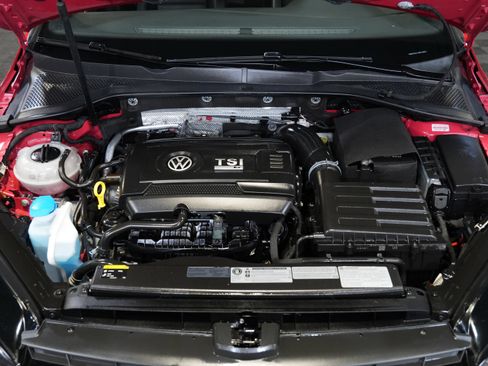 Used 2017 Volkswagen Golf 4-Door AWD/4WD image 51