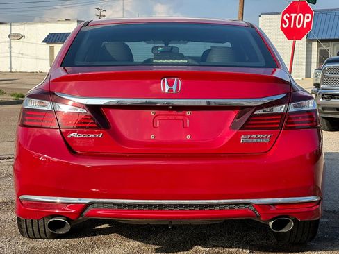 Used 2017 Honda Accord Sport Special Edition image 6