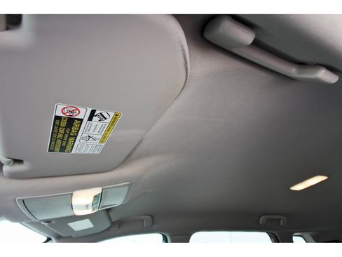 Certified 2023 Nissan Rogue S FWD image 29