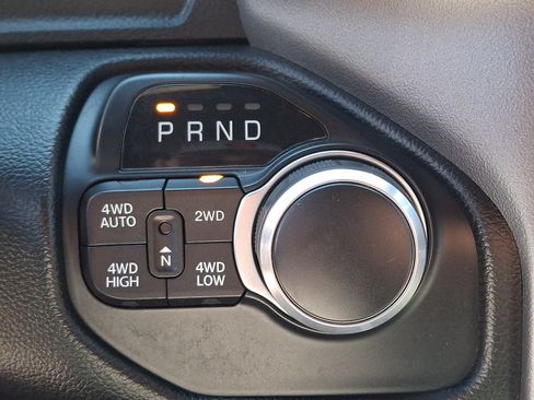 Used 2022 RAM 1500 Big Horn w/ Night Edition AWD/4WD image 13