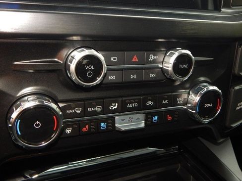 New 2026 Ford F250 Lariat w/ Chrome Package image 23