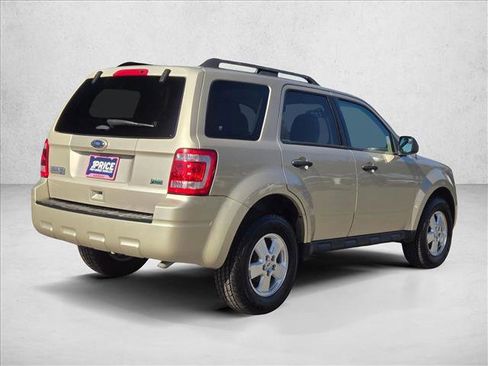 Used 2012 Ford Escape XLT image 5