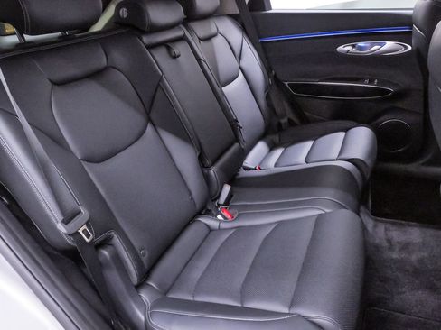 Certified 2026 Genesis GV70 2.5T AWD/4WD image 11