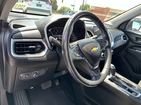 Used 2019 Chevrolet Equinox LT w/ Sun & Navigation Package FWD image 12