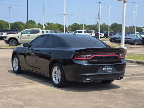 Used 2022 Dodge Charger SXT RWD image 7