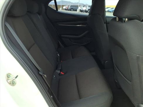 Used 2021 MAZDA MAZDA3 s image 20