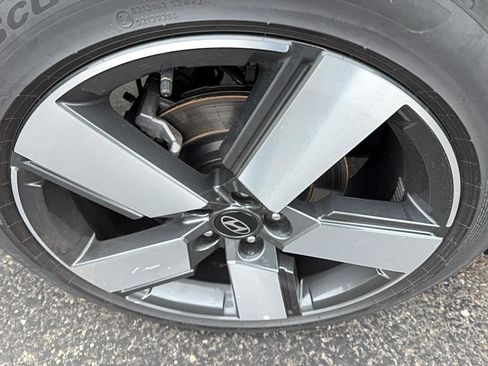 New 2024 Hyundai Santa Fe Limited image 32