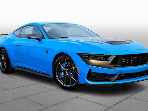 Used 2024 Ford Mustang Dark Horse image 4