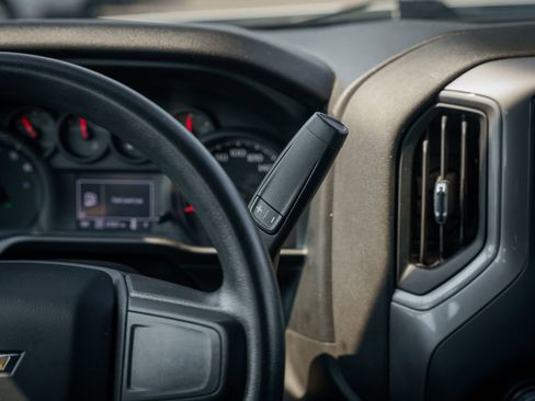 Used 2022 Chevrolet Silverado 1500 Custom AWD/4WD image 30