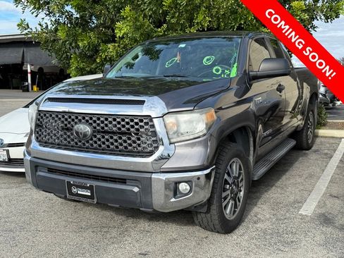 Certified 2018 Toyota Tundra SR5 image 2