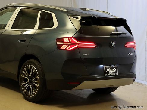 Used 2026 BMW X3 xDrive30 w/ Premium Package image 8