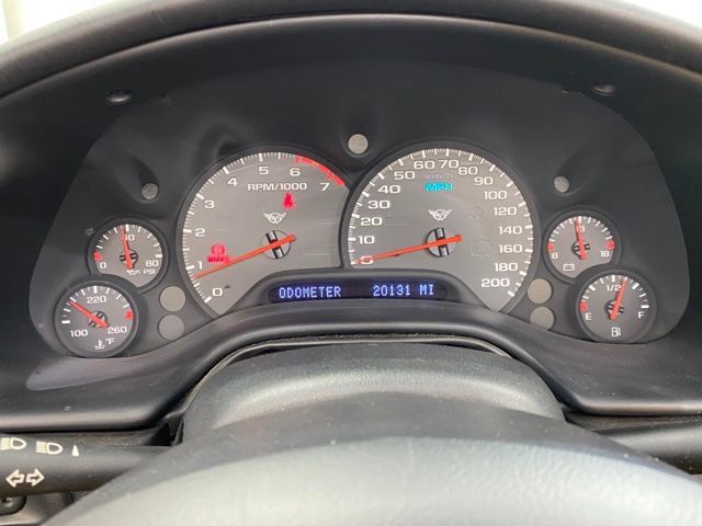 Used 1998 Chevrolet Corvette Convertible w/ Memory Pkg RWD image 23