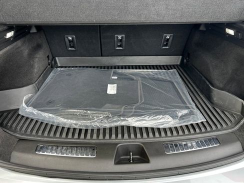 Certified 2024 Cadillac XT4 Premium Luxury w/ Cold Weather Package image 17