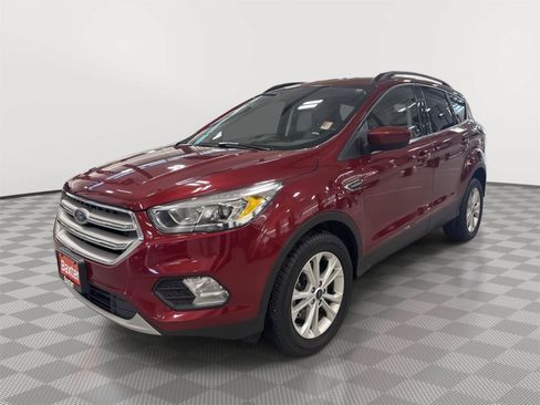 Used 2019 Ford Escape SEL AWD/4WD image 3