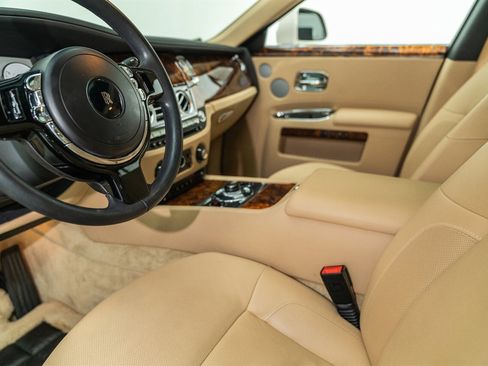 Used 2013 Rolls-Royce Ghost image 82
