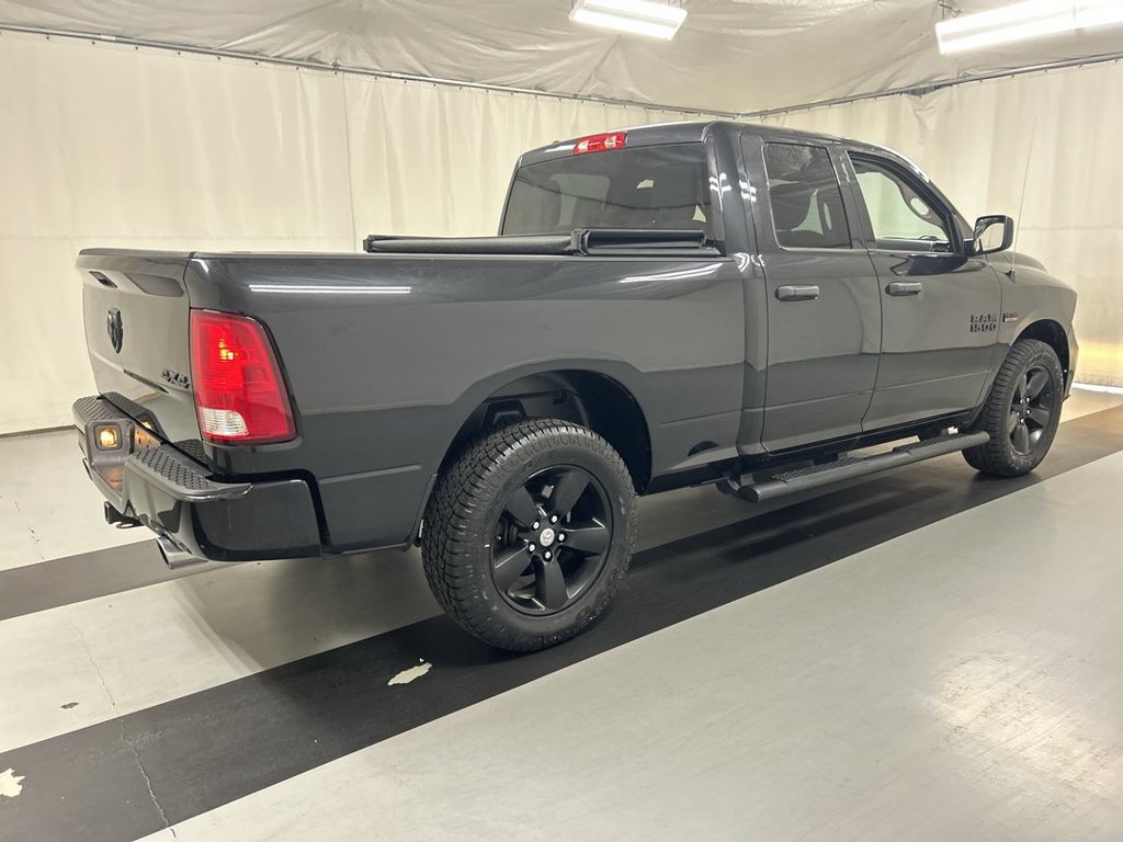 Used 2018 RAM 1500 Express w/ Black Ram 1500 Express Group AWD/4WD image 2