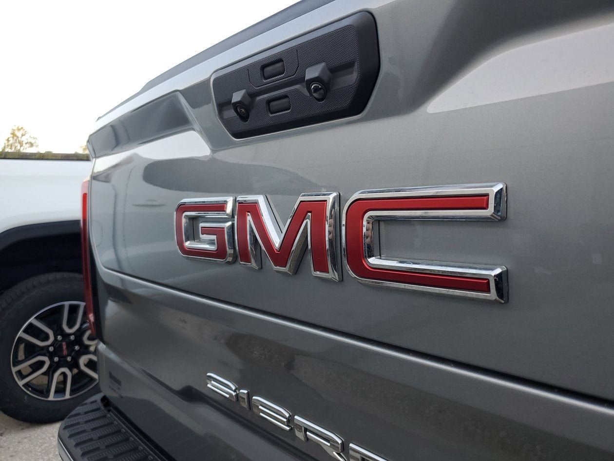 New 2026 GMC Sierra 1500 SLT w/ SLT Premium Plus Package AWD/4WD image 7