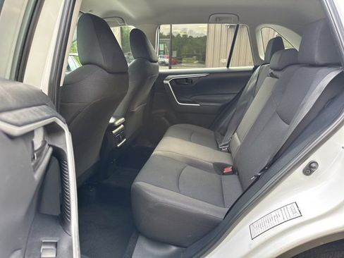 Used 2024 Toyota RAV4 LE image 22