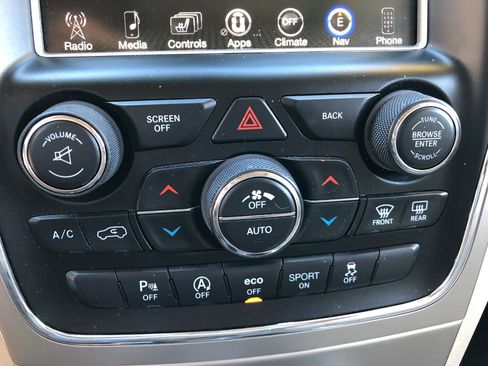 Used 2016 Jeep Grand Cherokee Limited w/ Trailer Tow Group IV AWD/4WD image 28