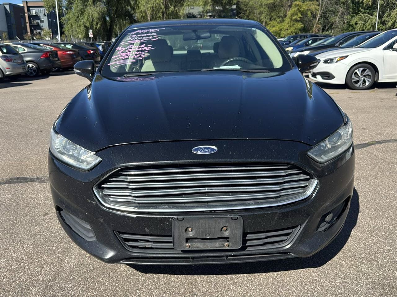 Used 2013 Ford Fusion SE FWD image 2