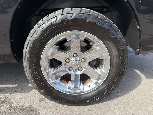 Used 2011 RAM 1500 Laramie image 15