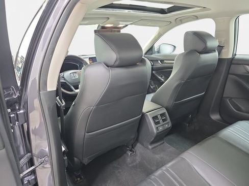 Used 2022 Honda Accord Touring image 12