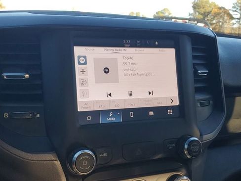 Certified 2022 RAM 2500 Tradesman w/ Chrome Appearance Group image 29