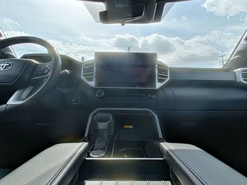 Used 2024 Toyota Tundra Platinum image 25