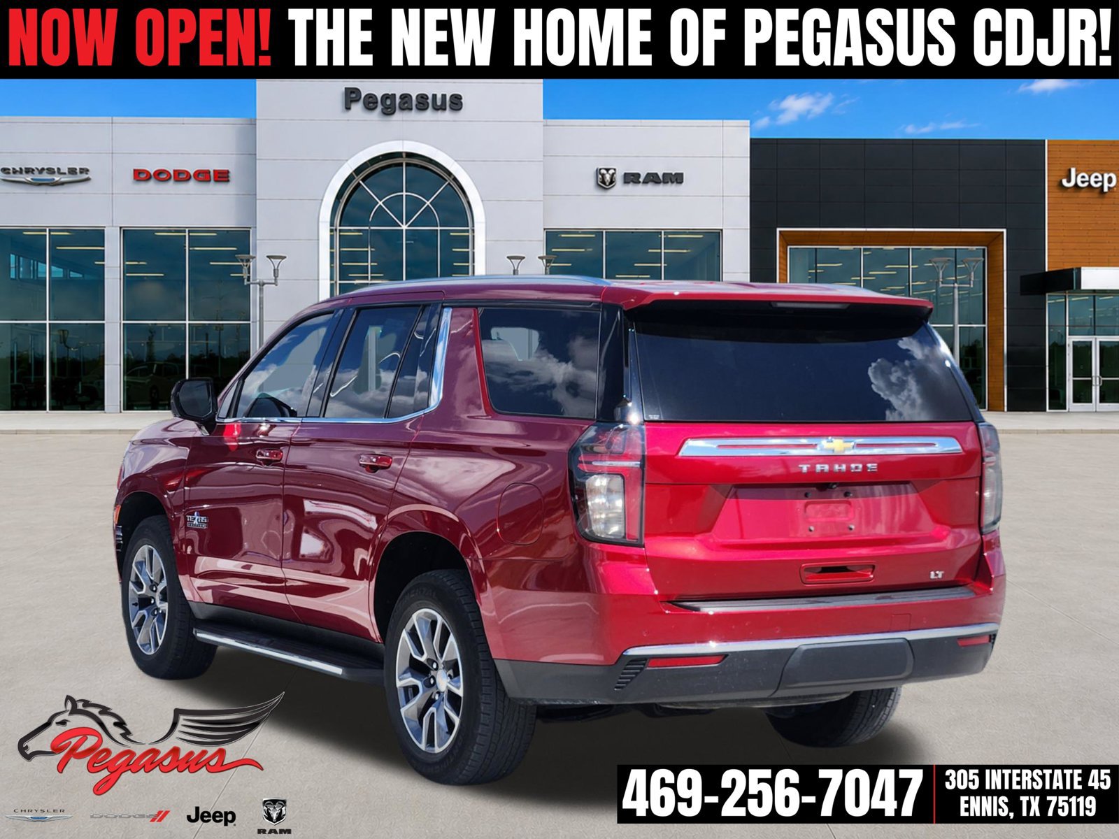 Used 2024 Chevrolet Tahoe LT w/ Luxury Package RWD image 4
