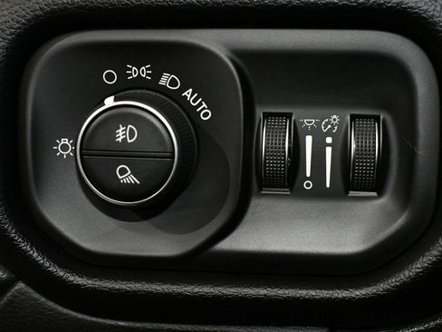 Used 2022 RAM 2500 Laramie AWD/4WD image 41