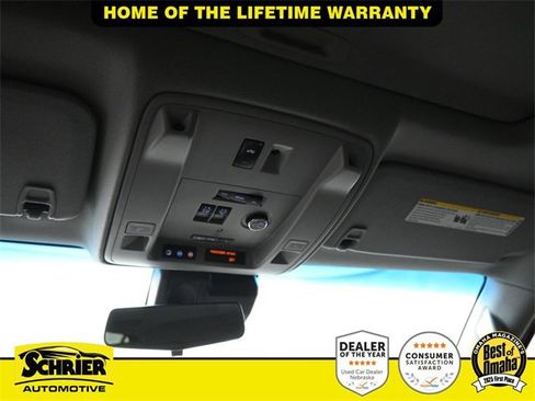 Used 2020 Cadillac Escalade Premium Luxury image 18