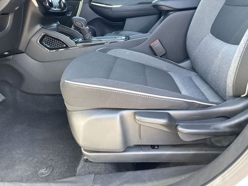 Used 2025 Chevrolet TrailBlazer LT image 18