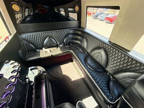 Used 2020 Mercedes-Benz Sprinter 3500 image 24