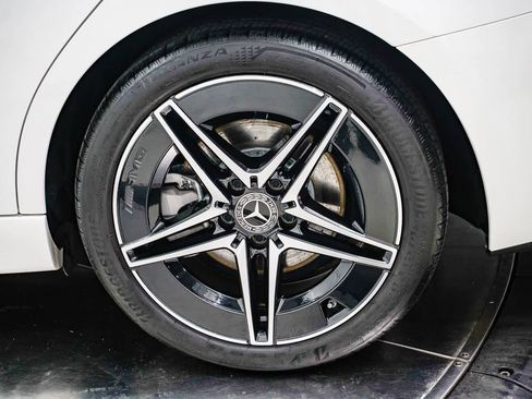 Used 2023 Mercedes-Benz C 300 4MATIC Sedan image 10