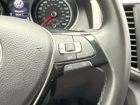 Used 2019 Volkswagen Atlas SE w/ Towing Package image 12