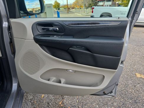 Used 2017 Dodge Grand Caravan SE w/ Power Window Group image 23