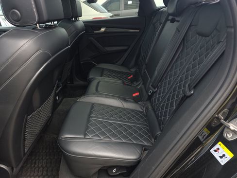Used 2018 Audi SQ5 Premium Plus w/ S Sport Package AWD/4WD image 13