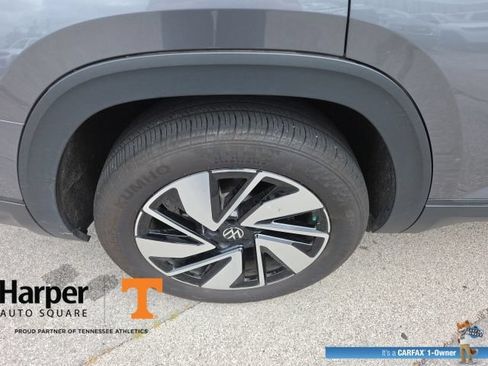 Used 2024 Volkswagen Atlas SE FWD image 30