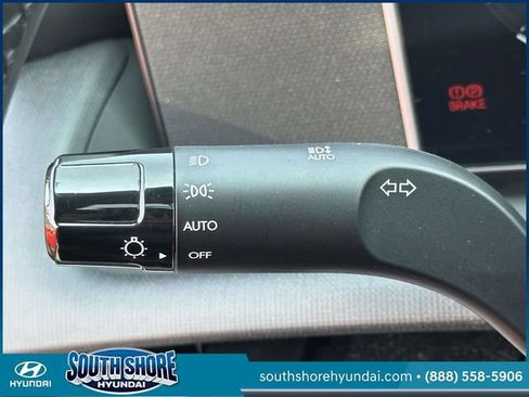 Certified 2025 Hyundai Tucson SEL AWD/4WD image 26