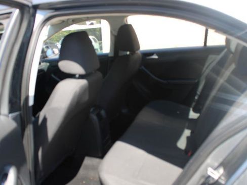 Used 2016 Volkswagen Jetta S FWD image 10