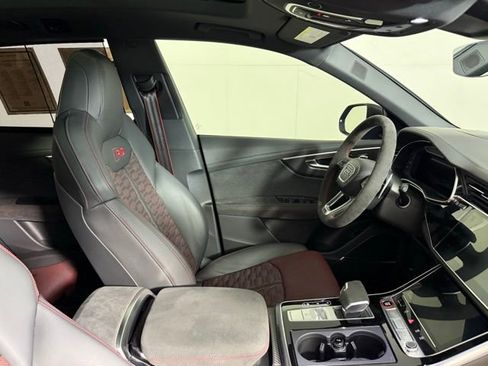 Used 2026 Audi RS Q8 performance image 31
