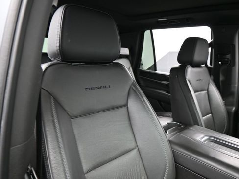 Used 2022 GMC Yukon Denali w/ Denali Premium Package image 54
