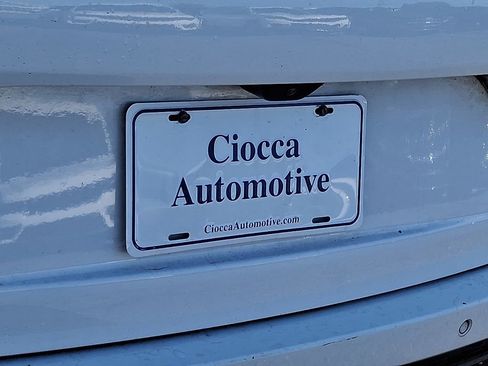 Used 2023 Jeep Grand Cherokee Altitude image 31