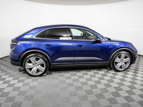 New 2026 Porsche Macan Electric image 29