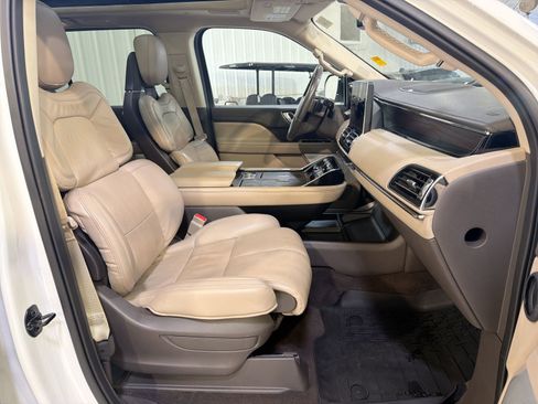 Used 2023 Lincoln Navigator L Reserve AWD/4WD image 30