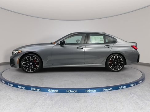 New 2026 BMW 330i xDrive Sedan w/ M Sport Package image 8