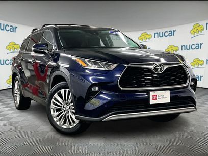 Used 2025 Toyota Highlander Platinum