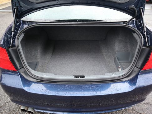 Used 2011 BMW 328i Sedan RWD image 13