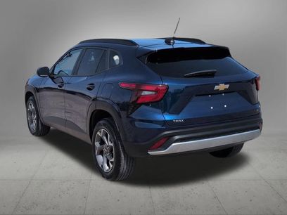 Used 2024 Chevrolet Trax LT w/ Driver Confidence Package