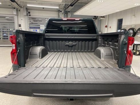 Used 2025 Chevrolet Silverado 1500 Custom Trail Boss image 9